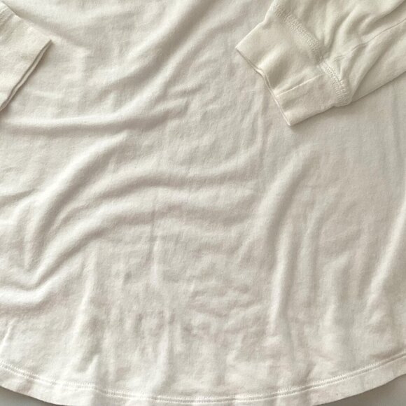 VICTORIA’S SECRET PINK LONG SLEEVE T-SHIRT PETITE RUNS BIGGER SEE MEASURMENTS - Picture 13 of 14